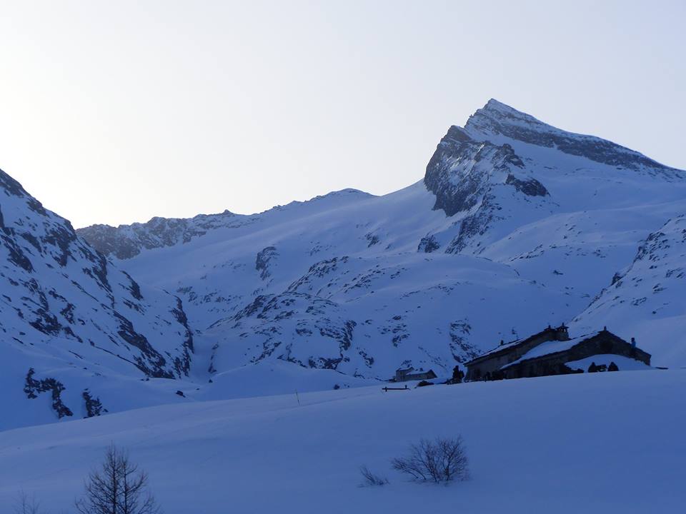 Tournage en vallée d'Avérole près du chalet 