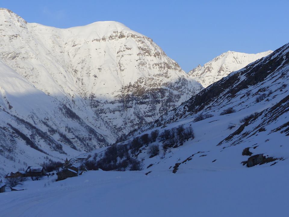 Tournage en vallée d'Avérole près du chalet 