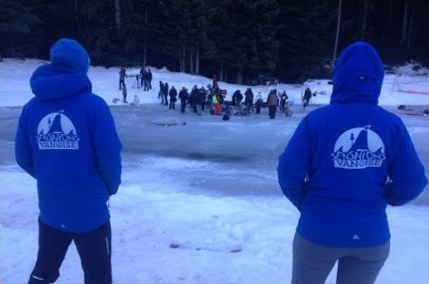 Tournage sur le lac de plongée sous glace à la Norma