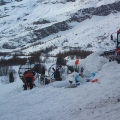 Tournage à La Goulaz - Préparation avalanche