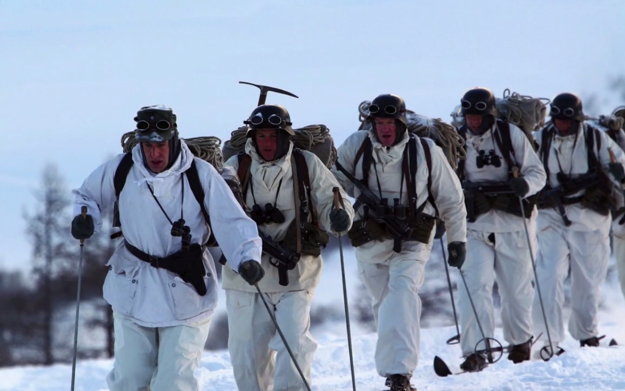 Toute la patrouille les prend en chasse