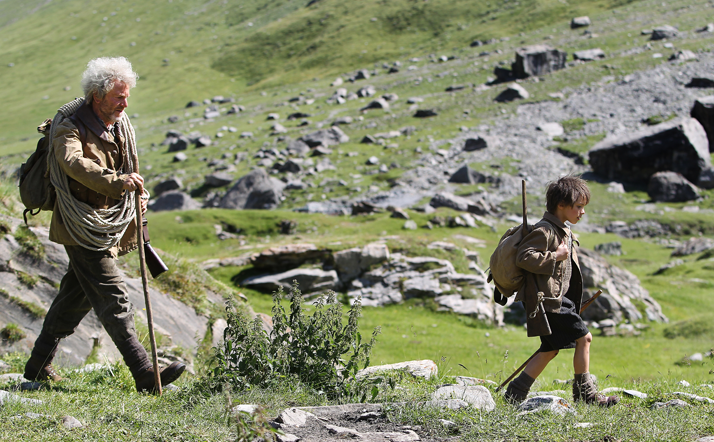 César et Sébastien parcourent ensemble les sentiers montagnards