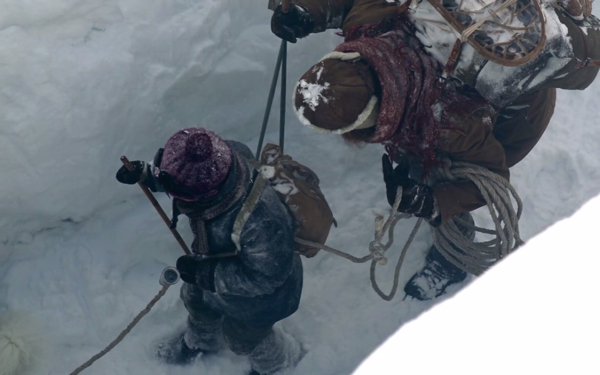 Au matin, la traversée du glacier peut commencer